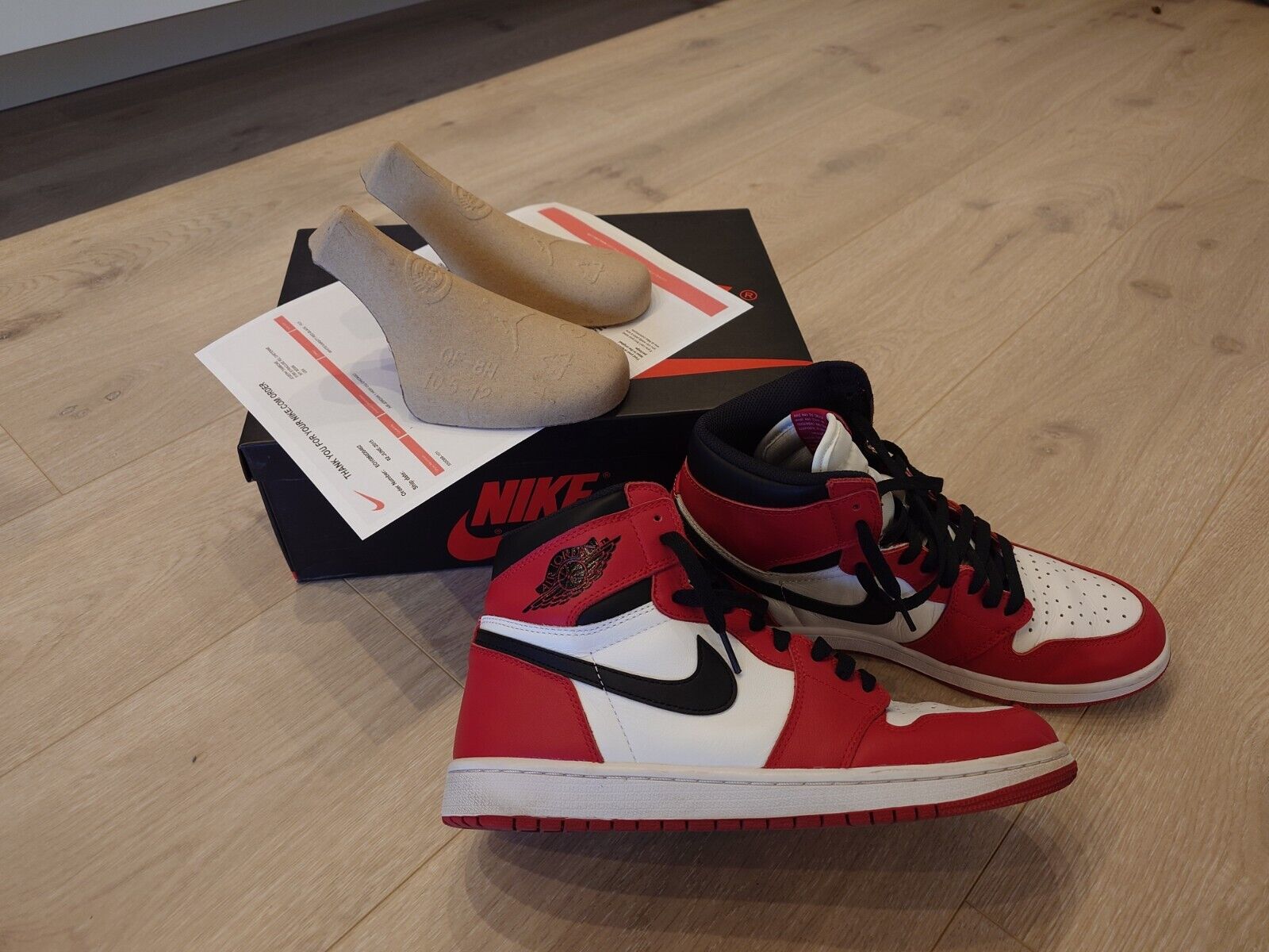 Size 105 - Jordan 1 Retro OG High Chicago