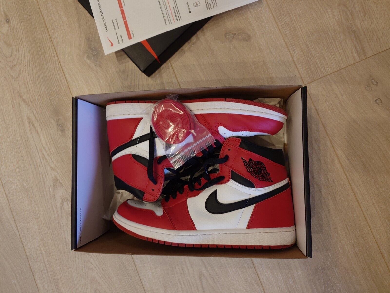 Size 105 - Jordan 1 Retro OG High Chicago