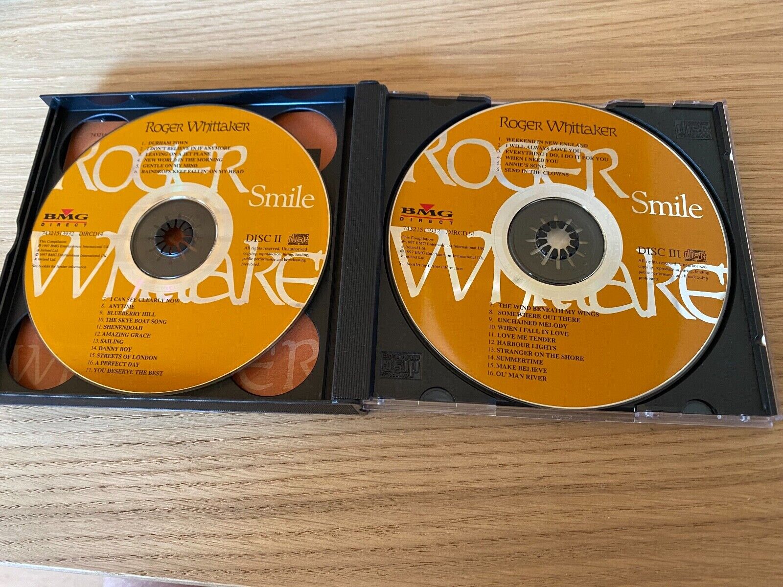 ROGER WHITTAKER "SMILE" 3 X CD ALBUM SET BMG DIRECT 1997 EDITION MINT 3 X CD SET