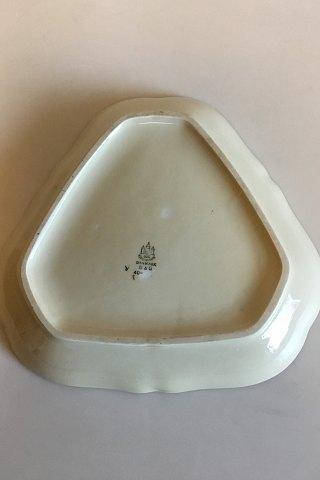 Bing  Grondahl Cactus Triangular Cake Dish No 40