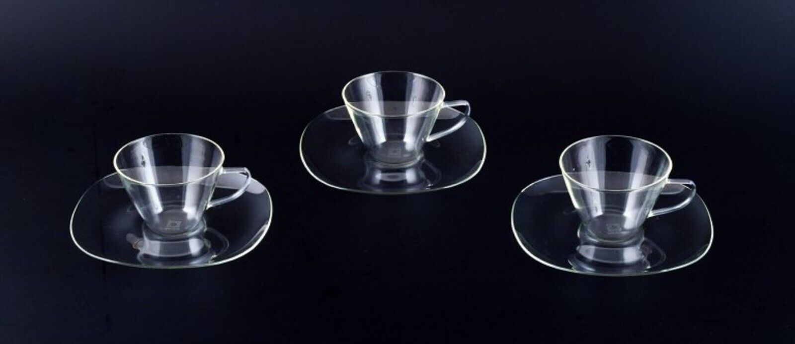 Jena-Glas Schott  Gen/Mainz Germany Three coffee cups with  saucers