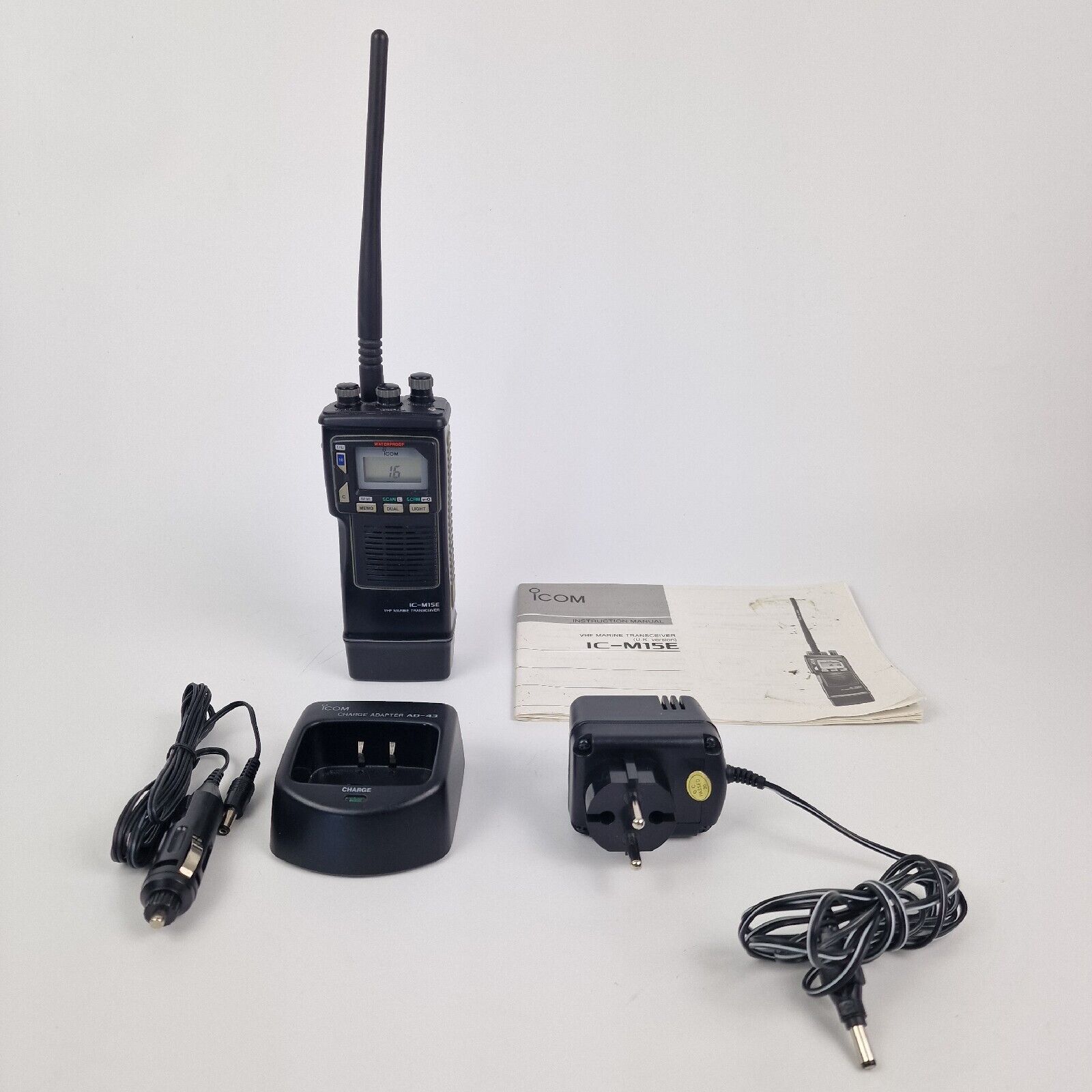 ICOM IC-M15E Marine VHF Radio TRANSCEIVER w/ Charger Battery FA-S54V AD-43 UK Ve