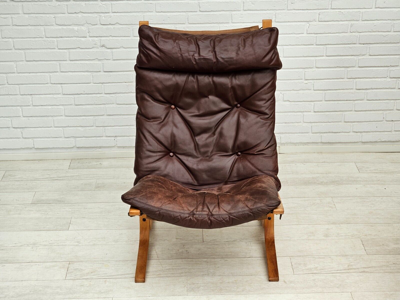 1970’s, Norwegian design, "Siesta" lounge chair by Ingmar Relling, leather.