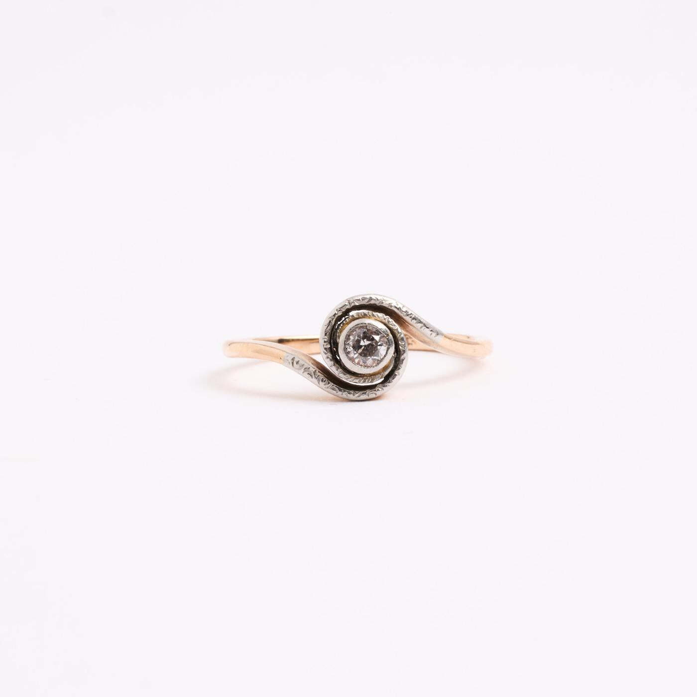 Ring with diamond (006 ct) in 14K Gold and white gold size 4