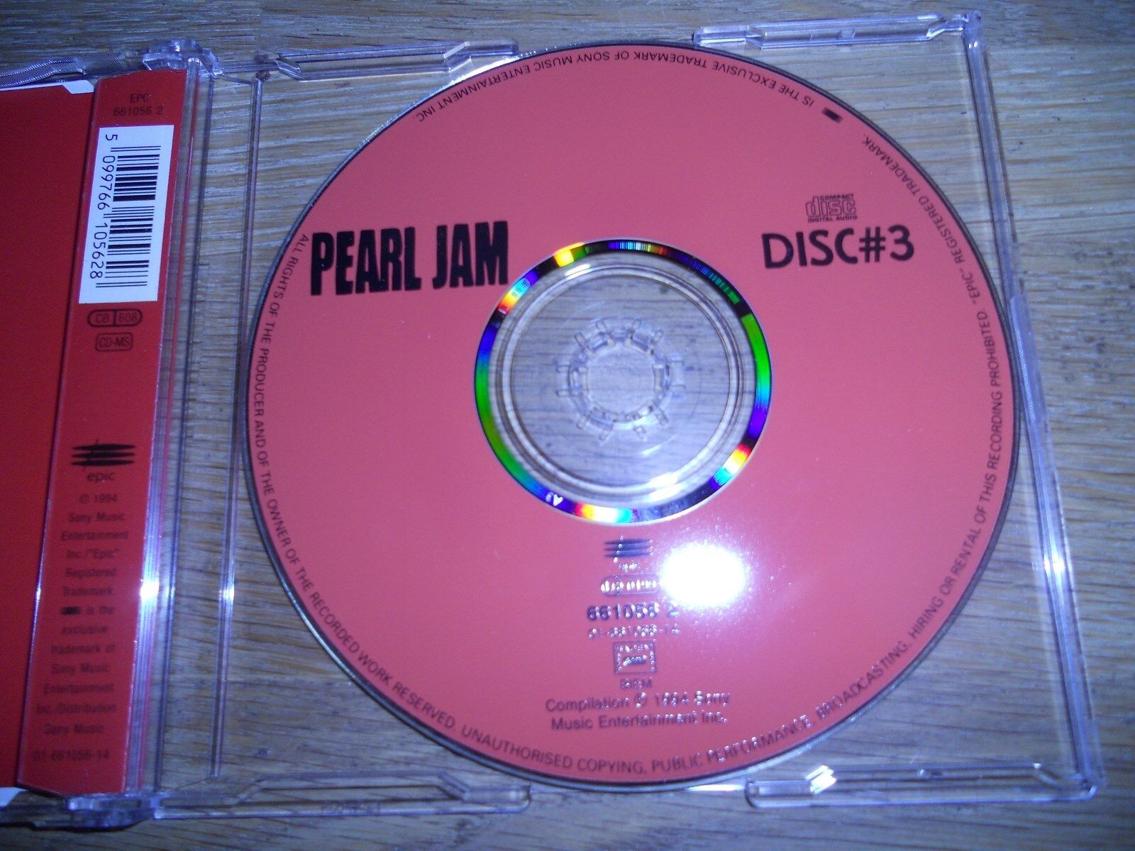 PEARL JAM DISSIDENT DISC # 3 8 LIVE TRACKS CD SINGLE RARE AND OUT OF PRINT RARE*