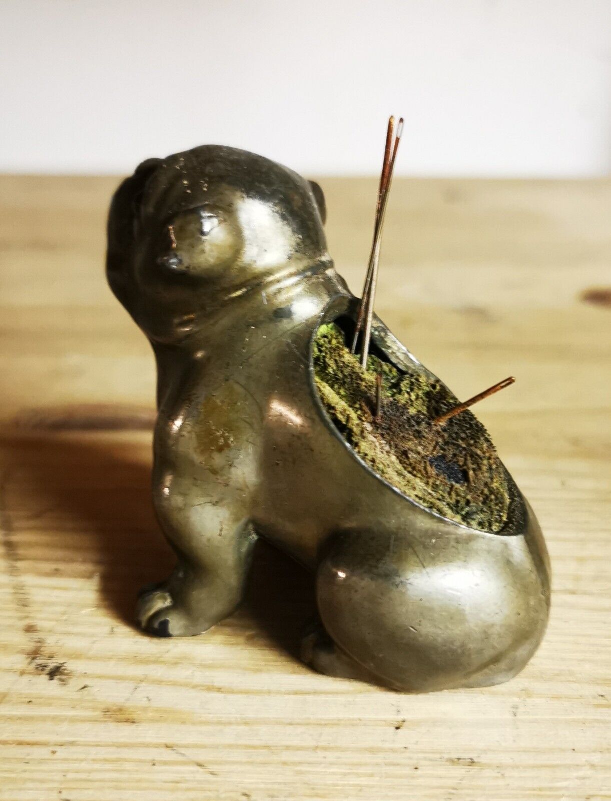 DOG FIGURE:  Old metal bull dog figurative needle sewing thread holder c 1920