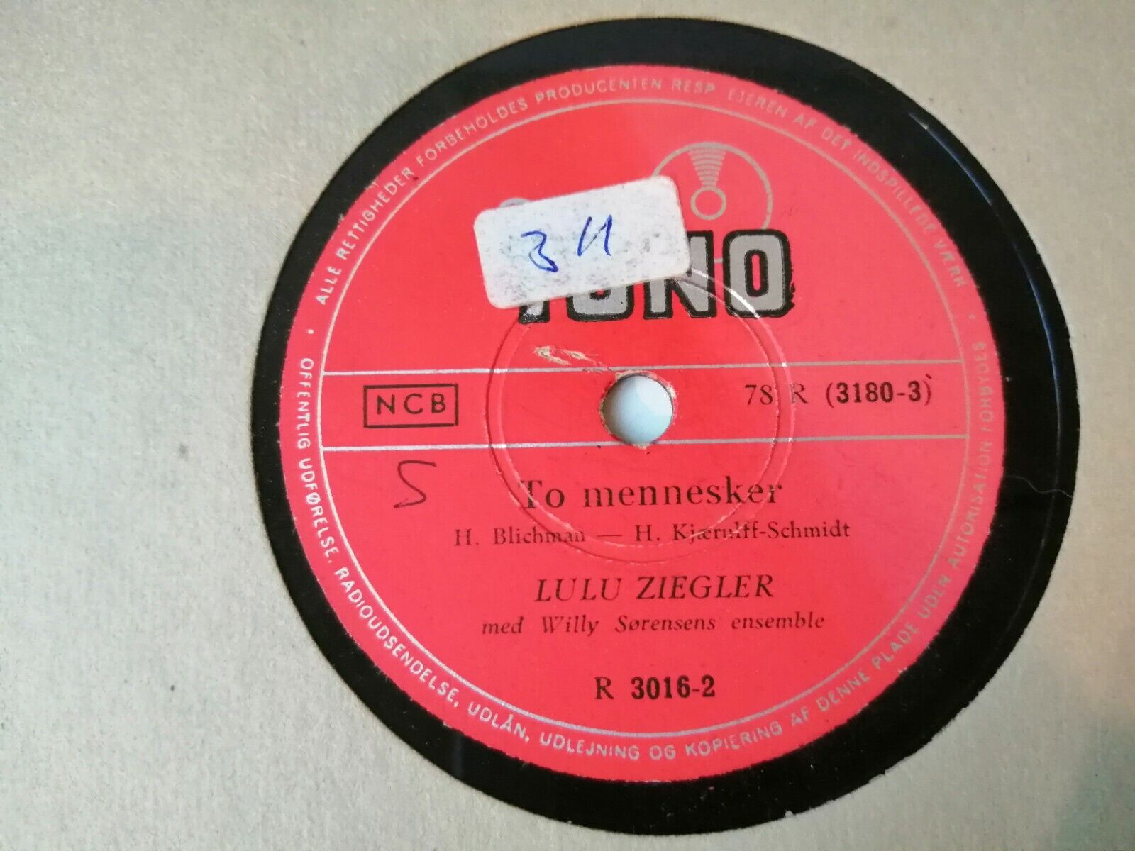 78 RPM  shellacLULU ZIEGLER Ved Kajen /To MenneskerDanish Tono R 3061