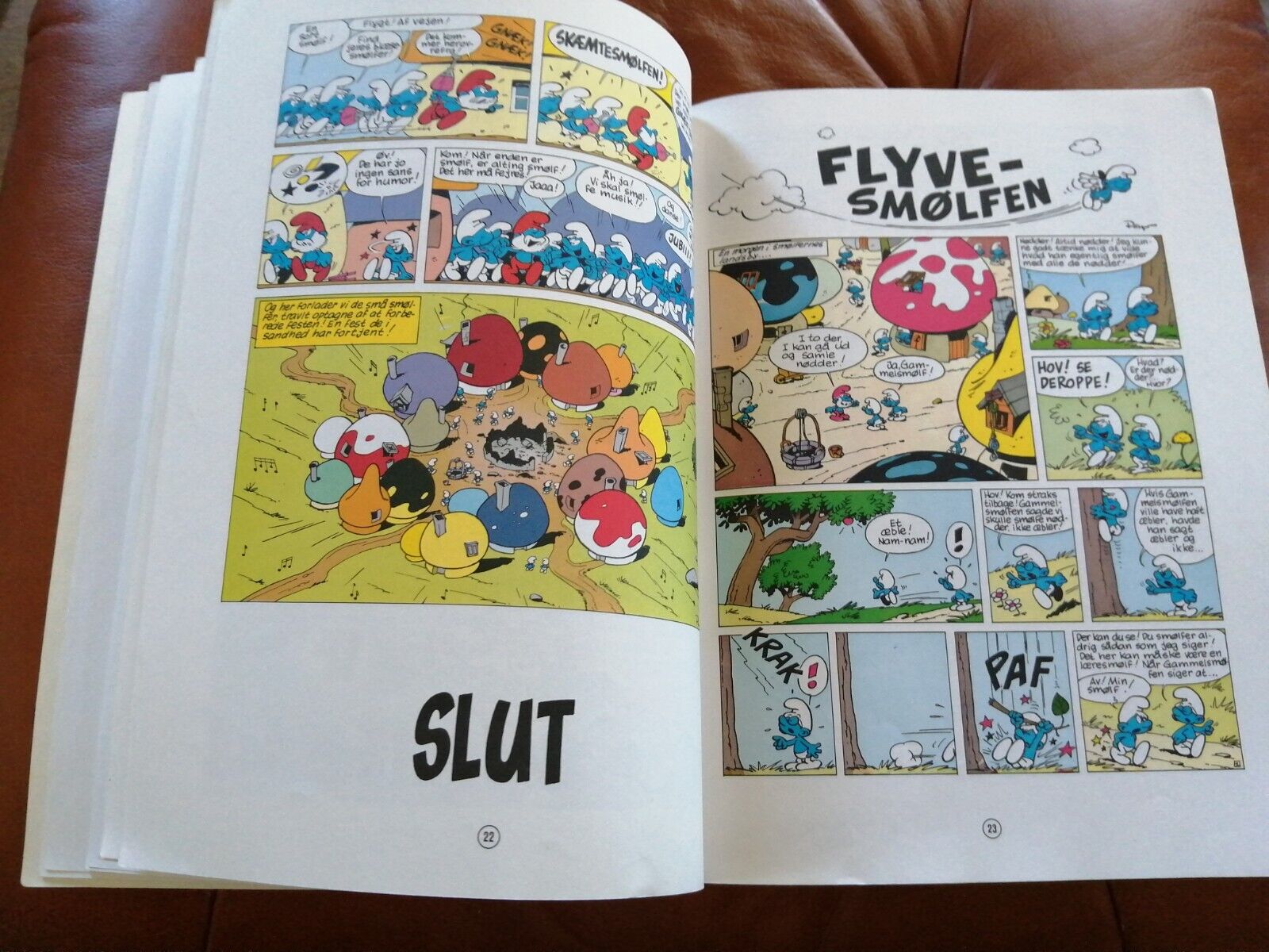 Denmarkcomic book"The Black Smurfs" De Sorte Smølfer1 st ed1980 Peyo