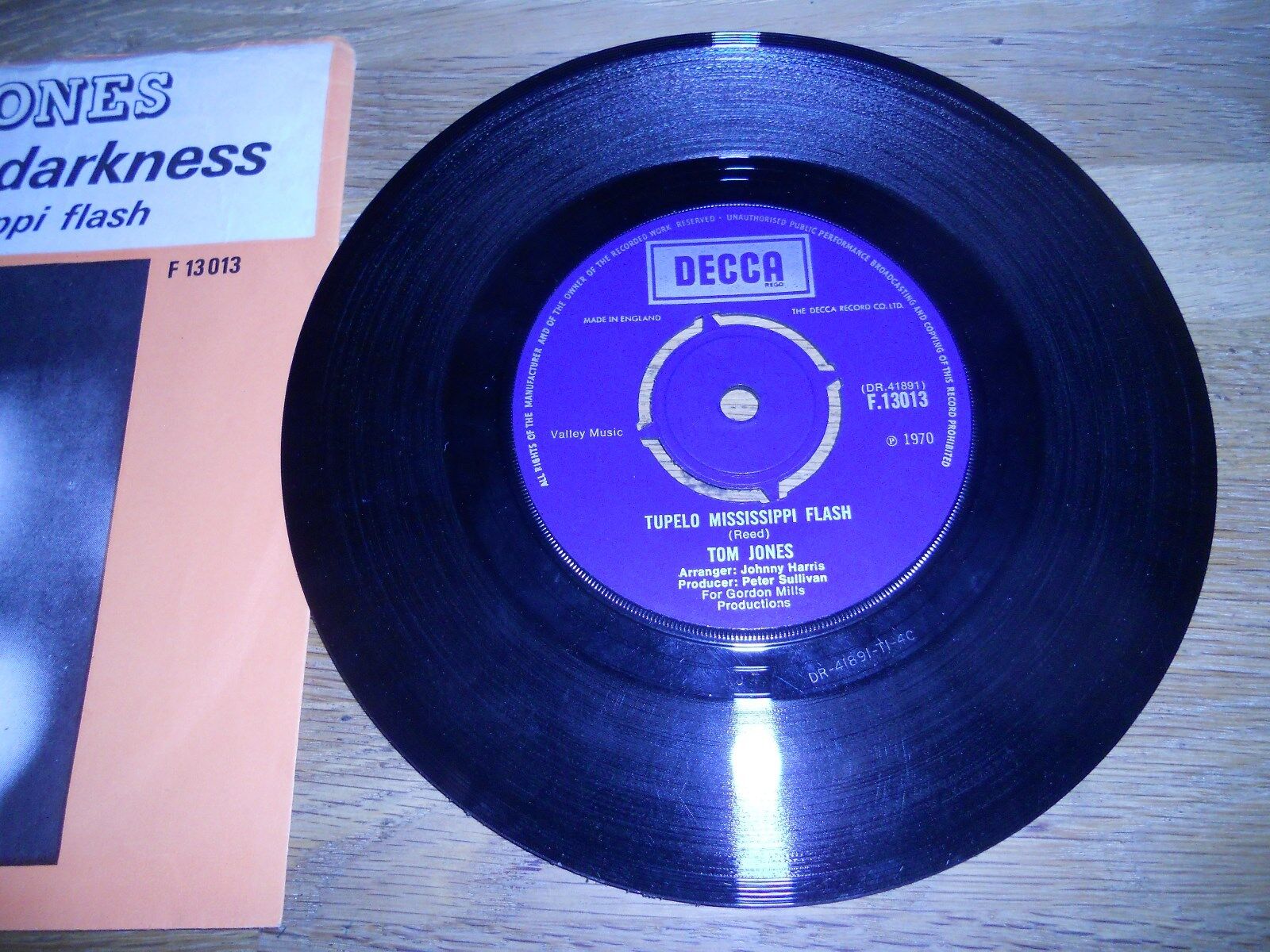 TOM JONES "DAUGHTER OF DARKNESS / TUPELO MISSISSIPPI FLASH" UK DECCA 1970 RARE**