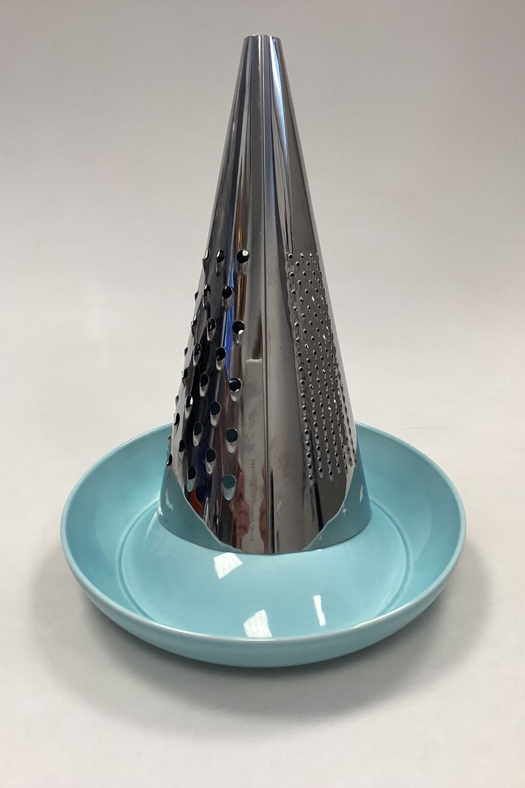 Royal Copenhagen Ole Jensen - Grater with Bowl No 852