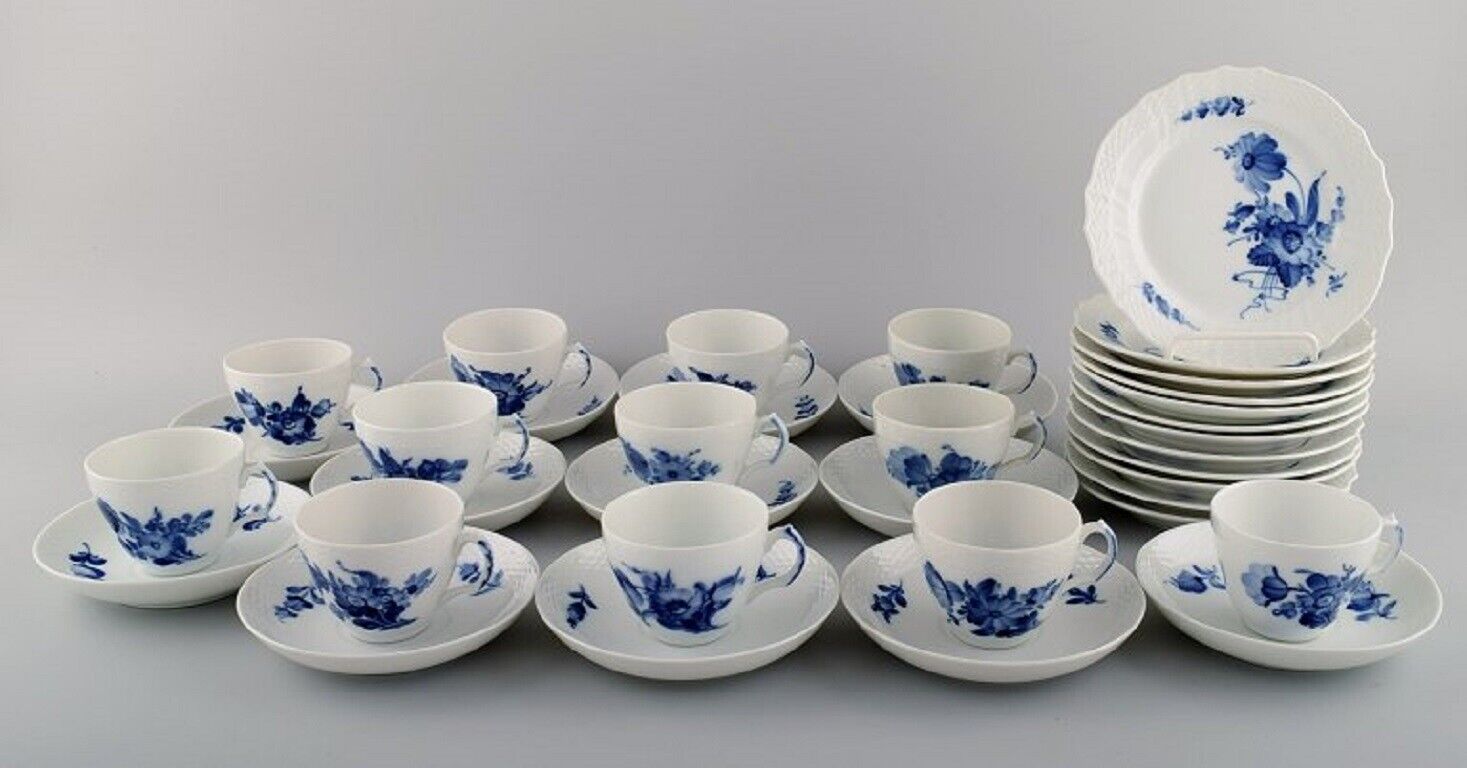 Royal Copenhagen Blue Flower Curved coffee service for twelve people 1960's