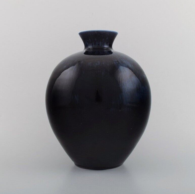 Berndt Friberg (1899-1981) for Gustavsberg Studio Vase in glazed stoneware