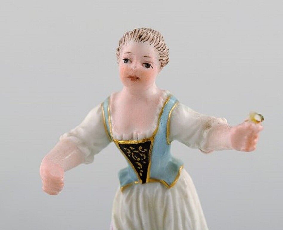 Rare antique Meissen miniature figure after Johann Joachim Kändler Girl