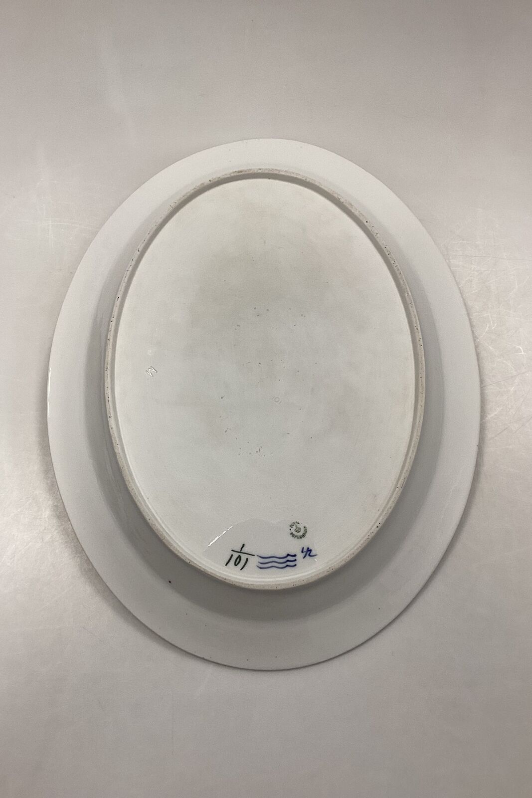 Royal Copenhagen Blue Fluted Plain Dish No 101