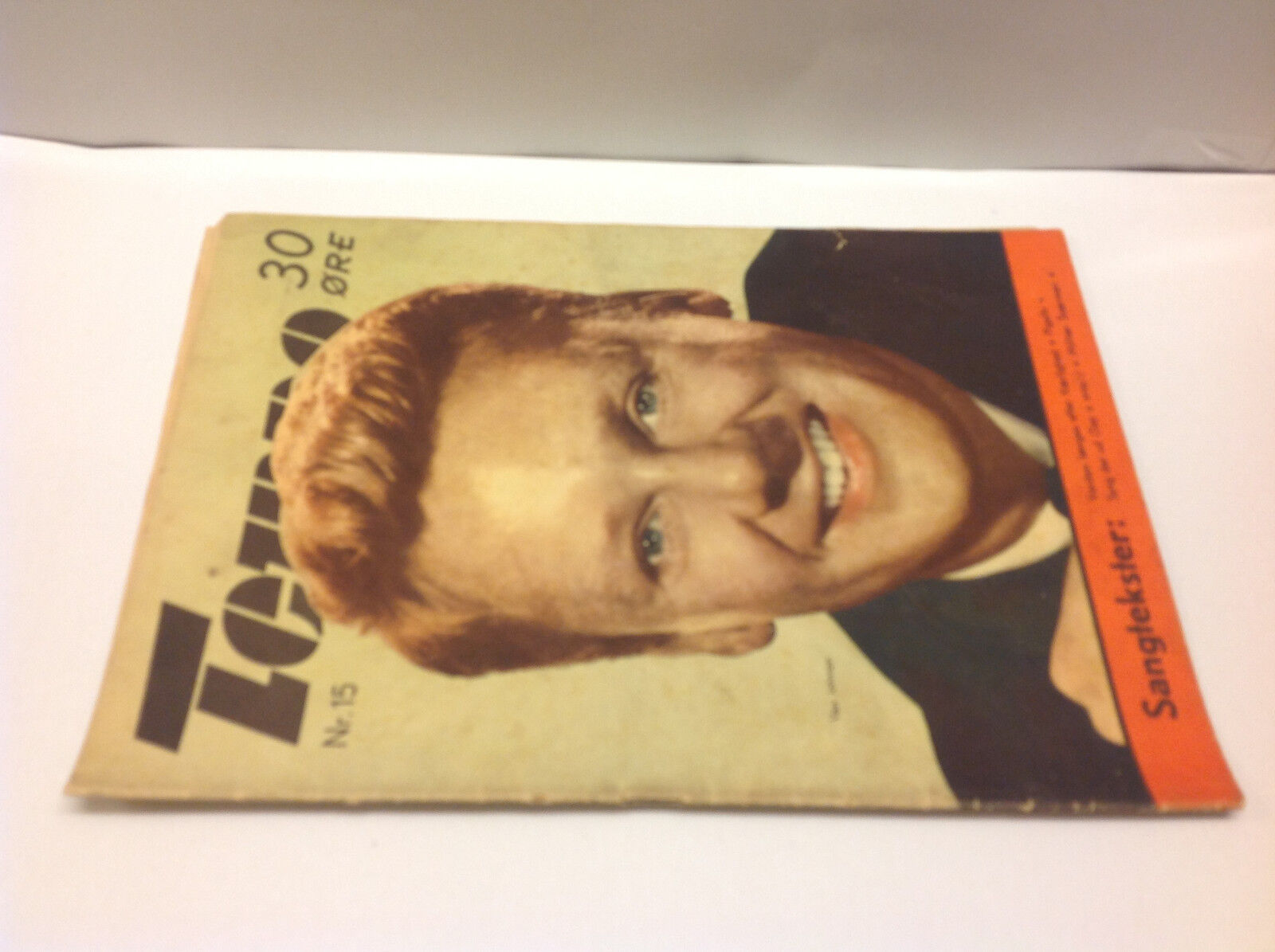 VAN JOHNSON on the Front Cover of Original Vintage Danish Magazine "Tempo" 1947