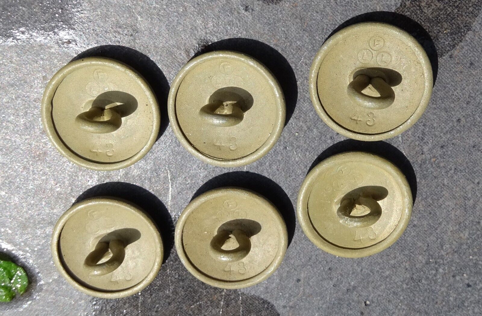 6x WEHRMACHT KRIEGSMARINE * orig BUTTONS 20mm - made in metal   ! £15 *