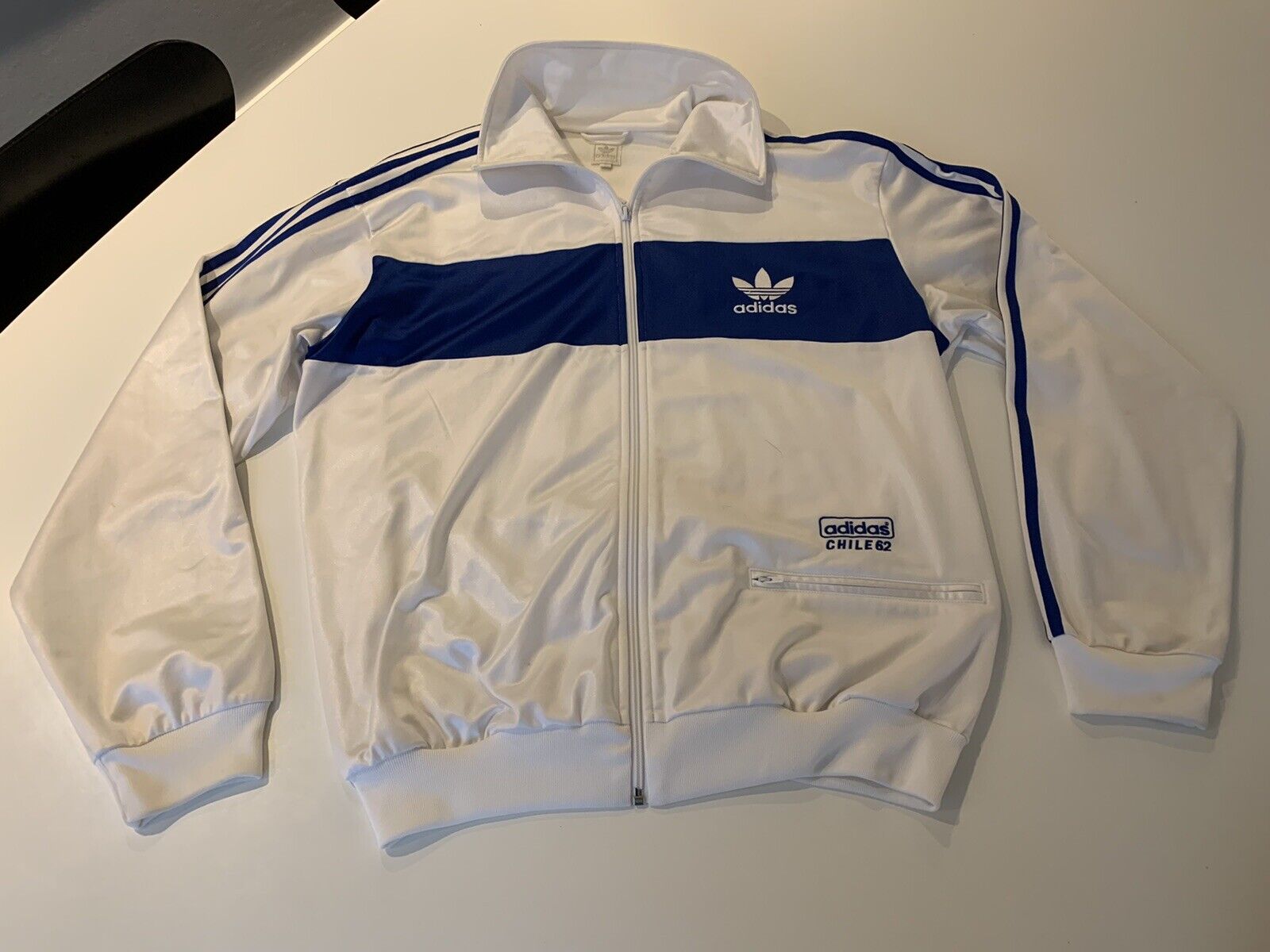 adidas Chile 62 XL Rare Collectors Item White Blue Colorway