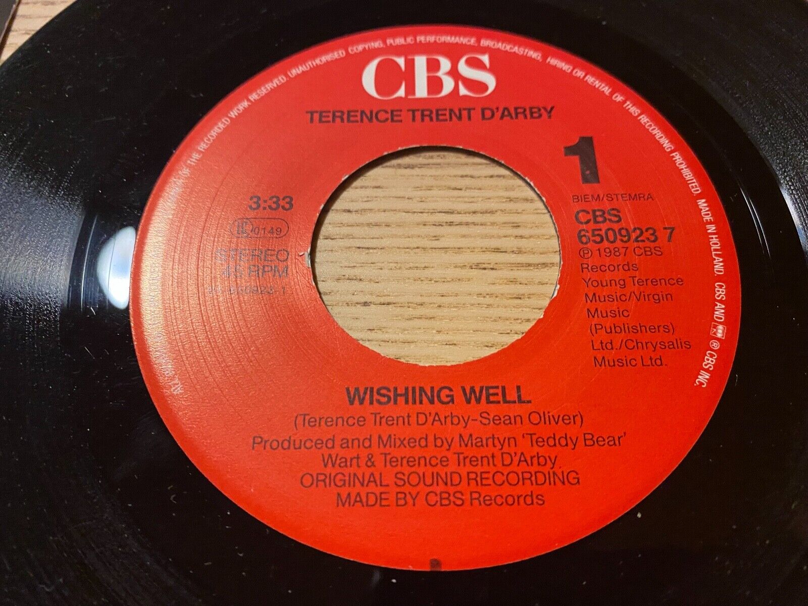 TERENCE TRENT D´ARBY "WISHING WELL / ELEVATORS  HEARTS" 1987 DUTCH 7 SINGLE CBS