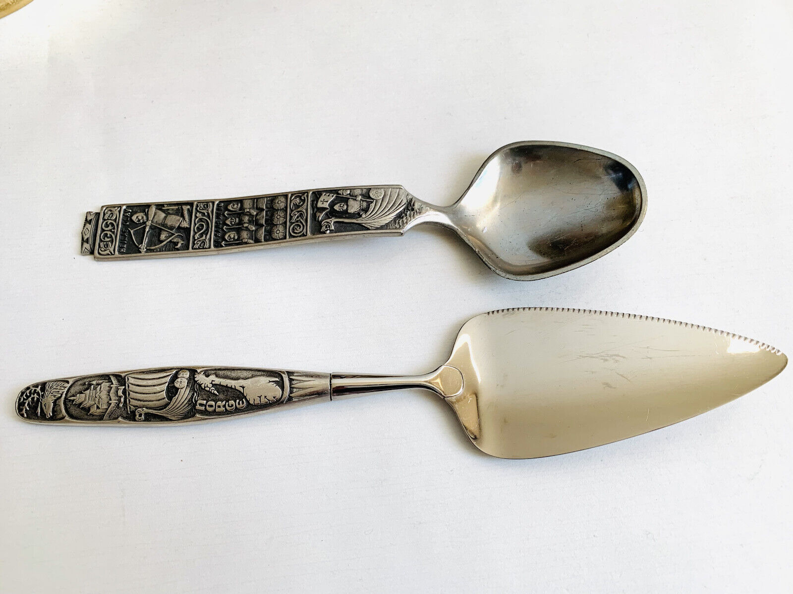 Norwegian vintage pewter cake spade and spoon Rich decor Heilag Olav Vikings Boa