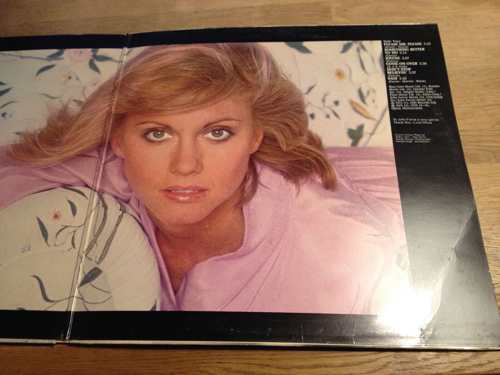 OLIVIA NEWTON-JOHN "GREATEST HITS" EMI RECORDS 1976 NCB VINYL LP SWEDEN