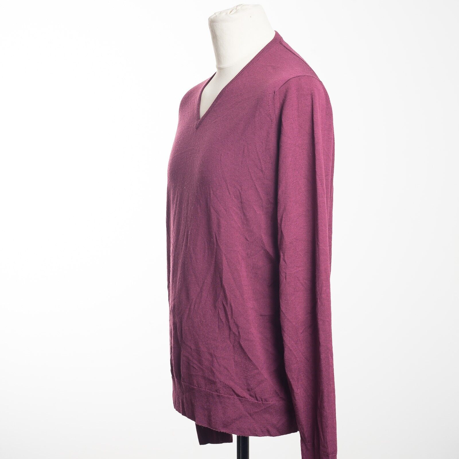 JOHN SMEDLEY Raspberry V-neck Merino Wool Pullover Size XL