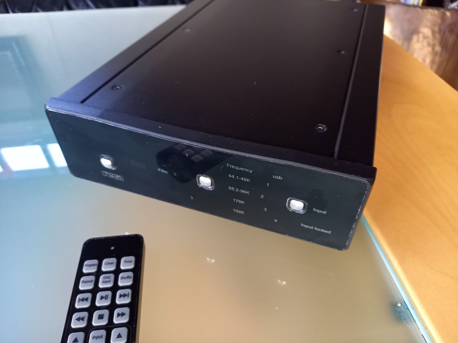 Rega  Dac/R - 24Bit/192kHz - British made USB Dac, w/Remote - VGC.