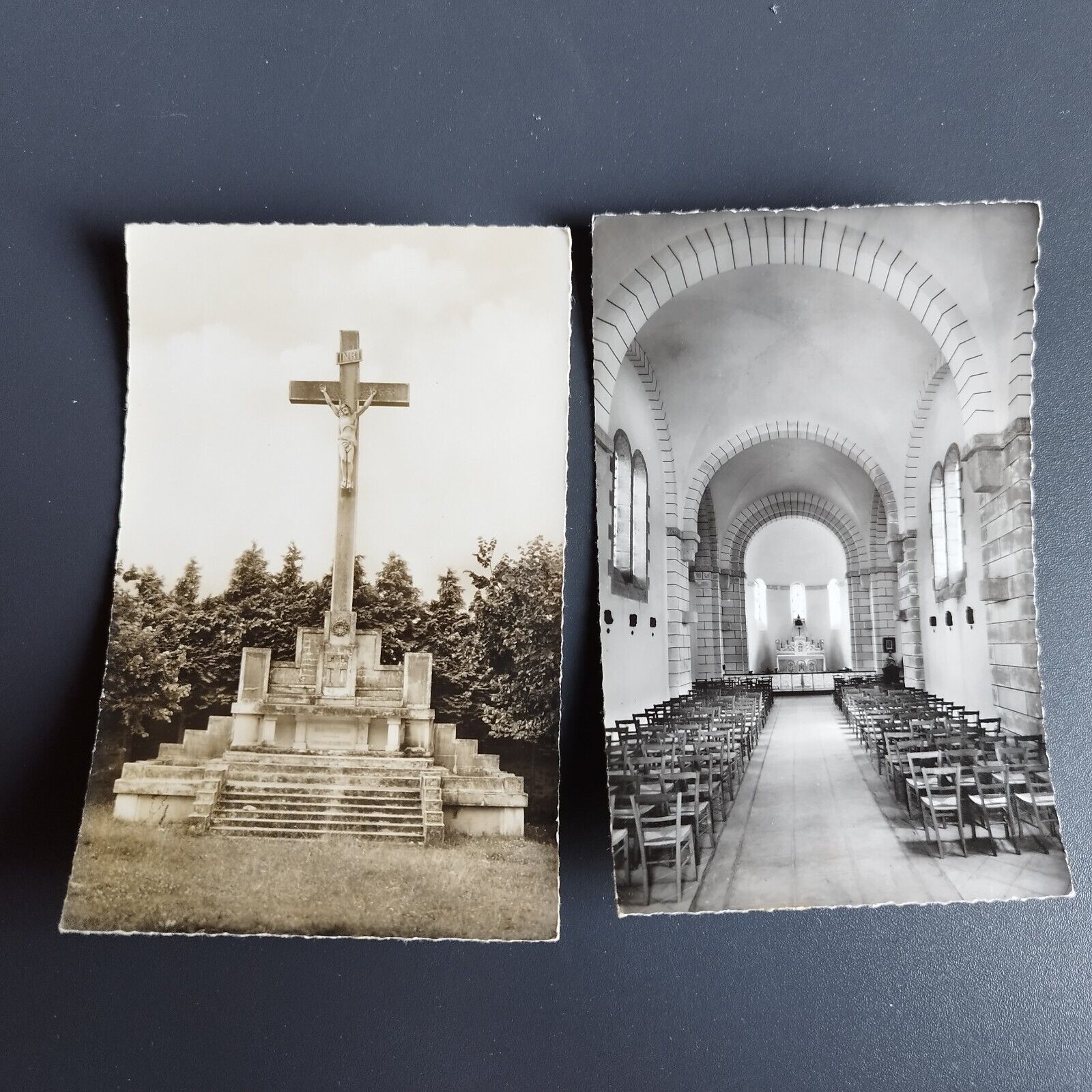 France 2 postcards of AZAY -sur-THOUET  Nouvelle Aquitaine 1950s