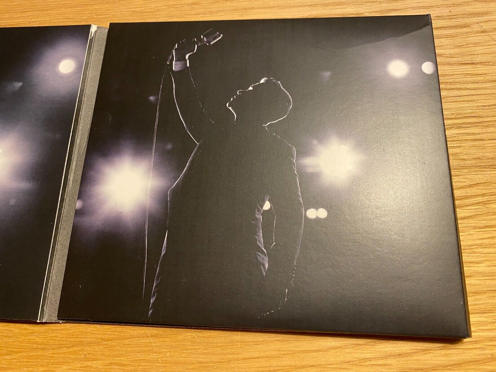 ROBBIE WILLIAMS "SINGS BOTH WAYS LIVE" 2 X CD SET 2014 DIGIPAK ABBEY ROAD STUDIO