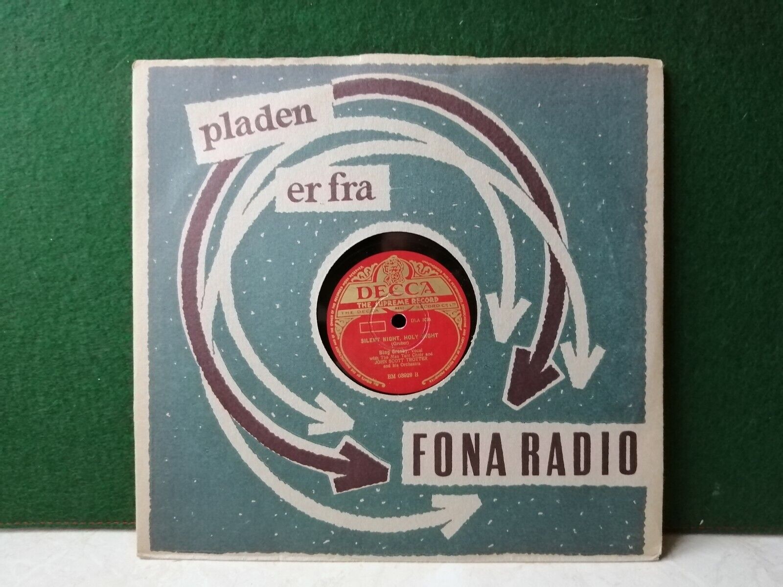 78 rpm shellacBING CROSBYSilent NightHoly Night/Adeste FidelesDecca DLA 3025