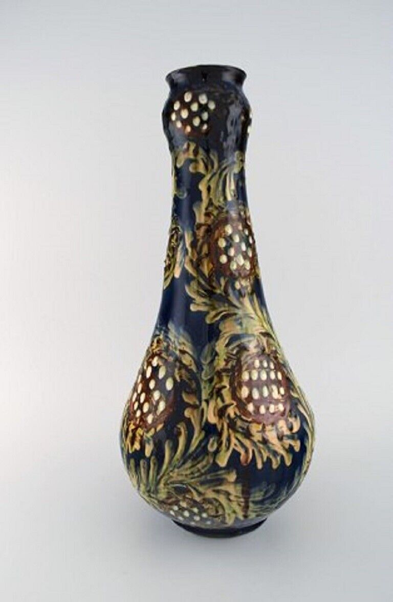 Kähler HAK Large vase in glazed stoneware Flowers on blue background 1930/40s