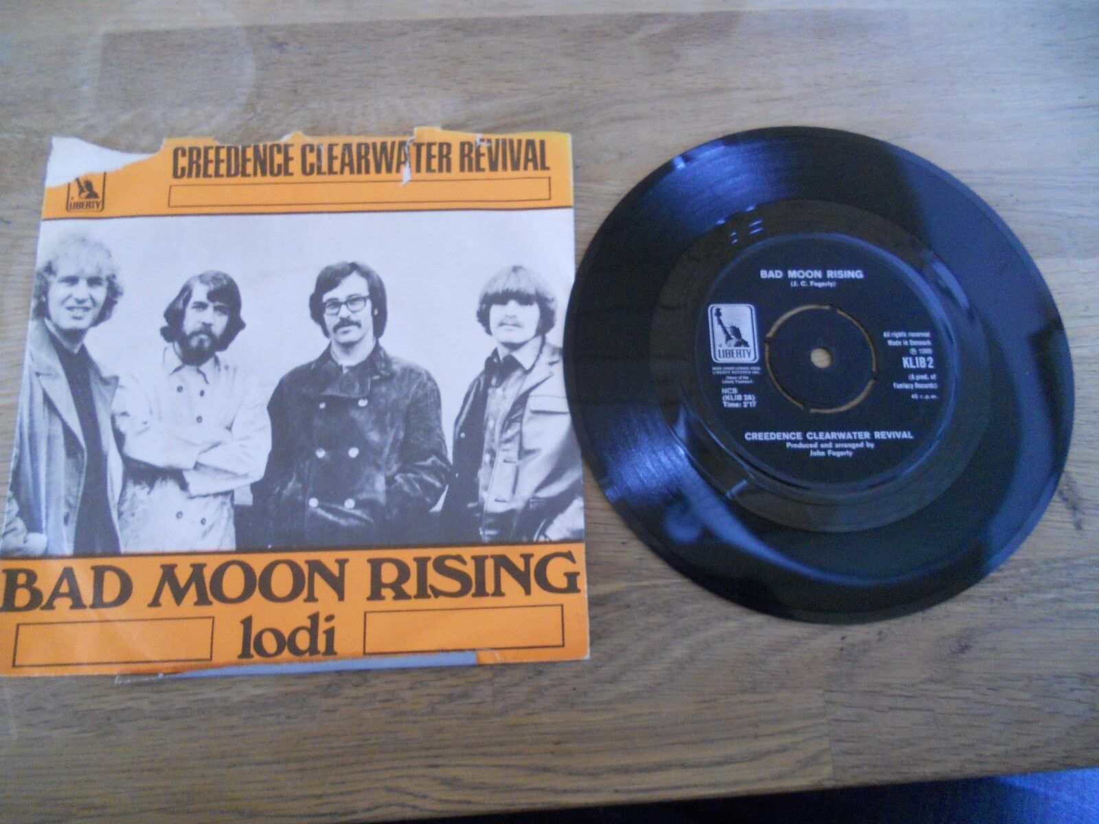 CREEDENCE CLEARWATER REVIVAL "BAD MOON RISING / LODI" NCB 7 INCH DANISH 1969 NCB