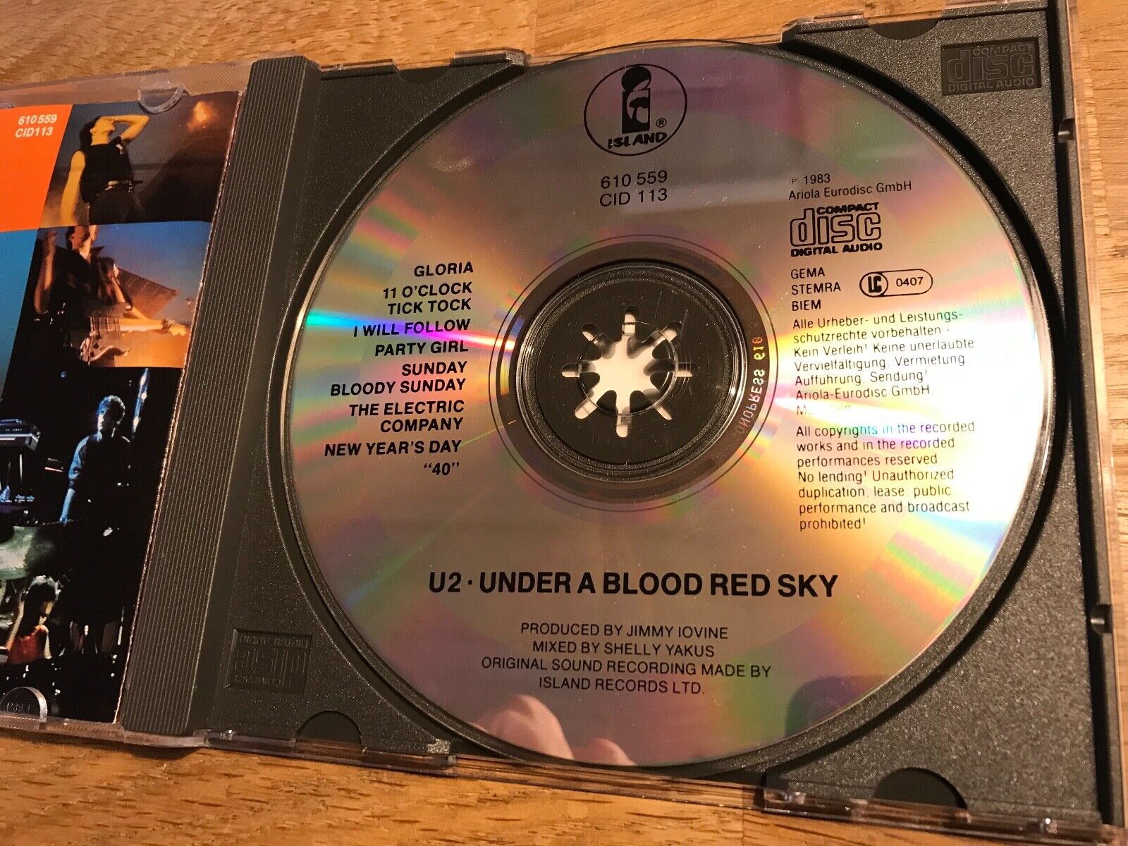 U2 "LIVE UNDER A BLLODY RED SKY " 1983 CD 8 TRACKS ISLAND RECORDS WEST GERMAN CD