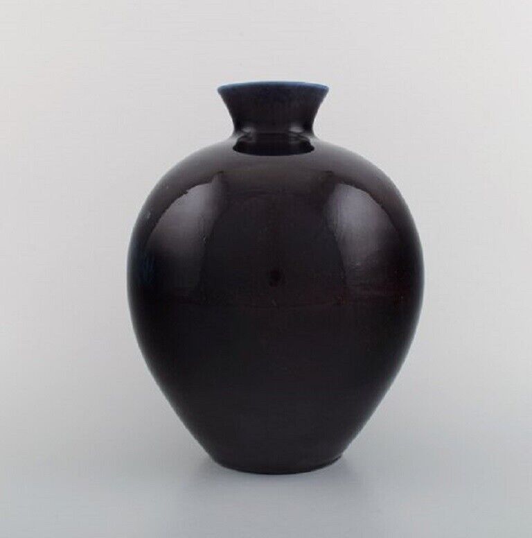 Berndt Friberg (1899-1981) for Gustavsberg Studio Vase in glazed stoneware