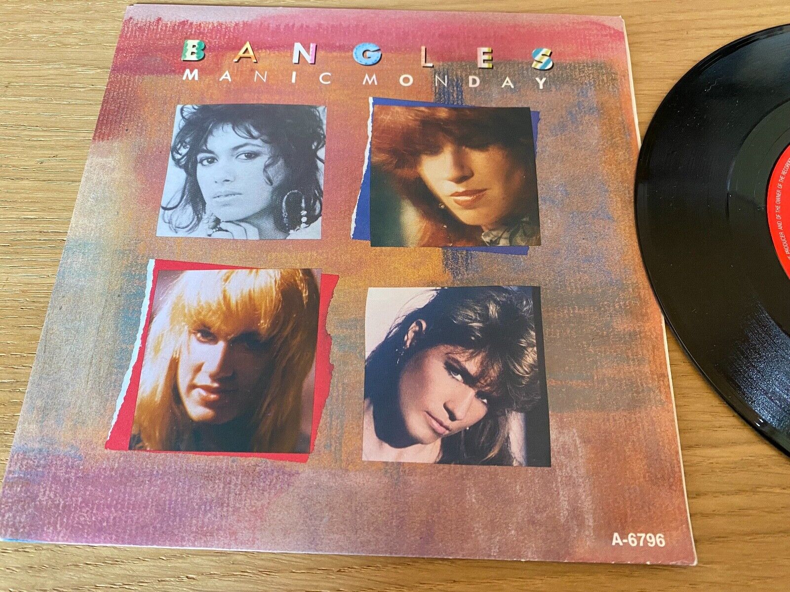 THE BANGLES PRINCE "MANIC MONDAY/IN A DIFFERENT LIGHT" 1985 DUTCH 7" SINGLE CBS*