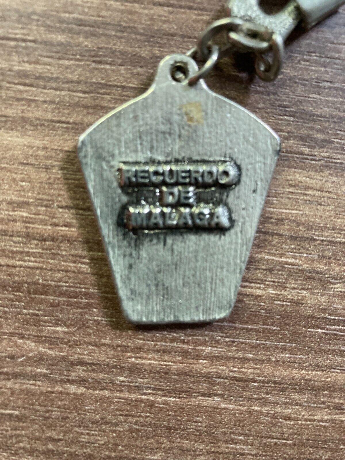 Vintage Metal Keychain Ring Recuerdo de Málaga Tourist Souvenir Collectible