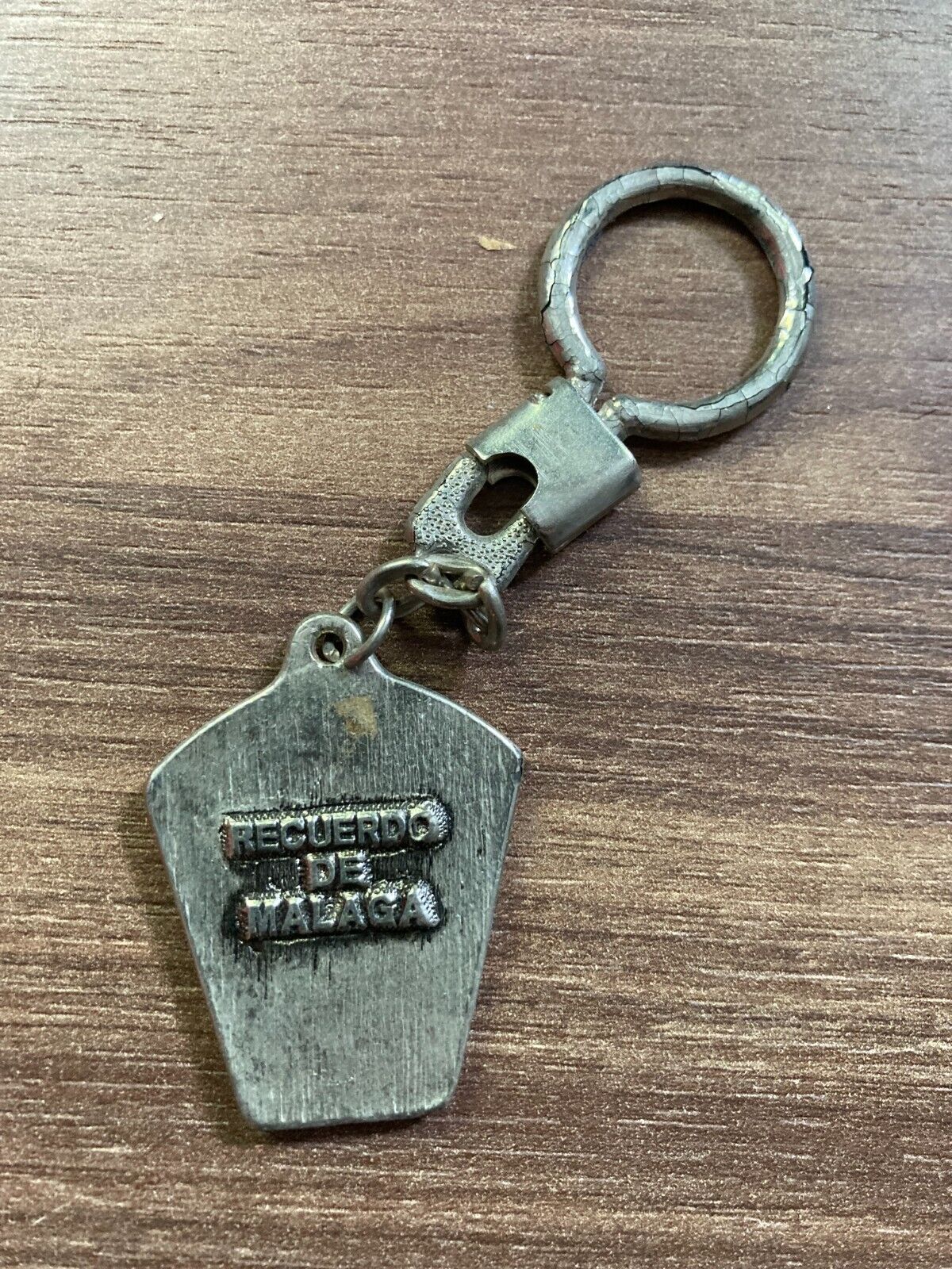 Vintage Metal Keychain Ring Recuerdo de Málaga Tourist Souvenir Collectible