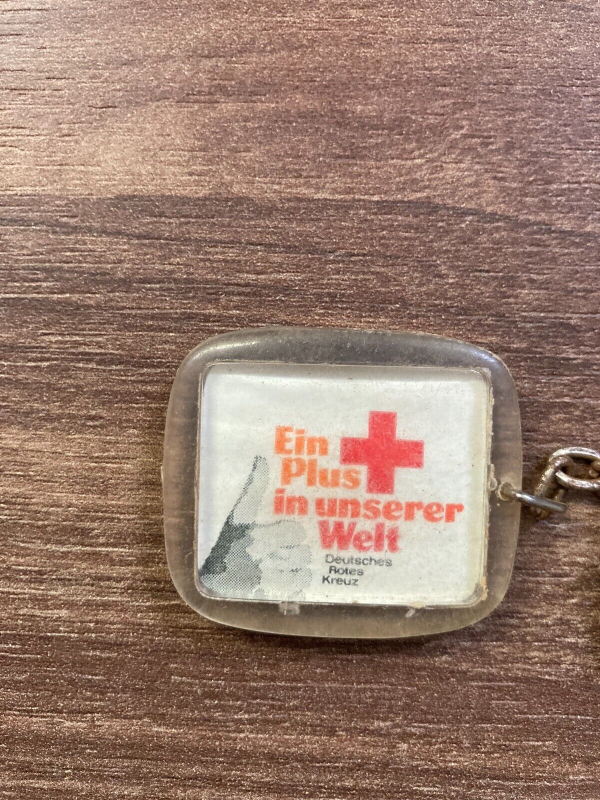 Vintage German Red Cross Keychain - Ein Plus in Unserer Welt - Deutsches Rotes