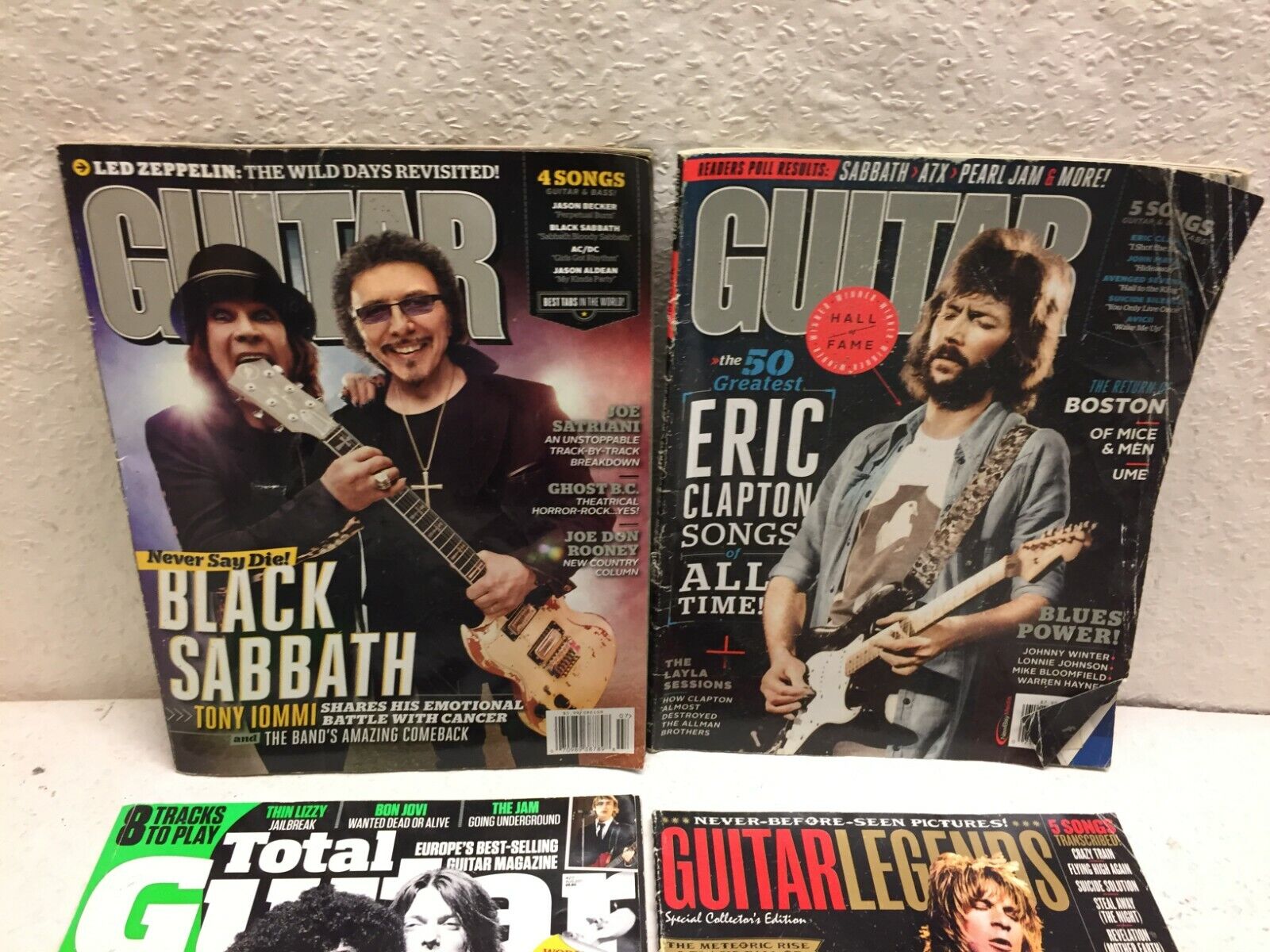 Lot of 4 Pieces Various Guitar Magazines Acceptable Condition