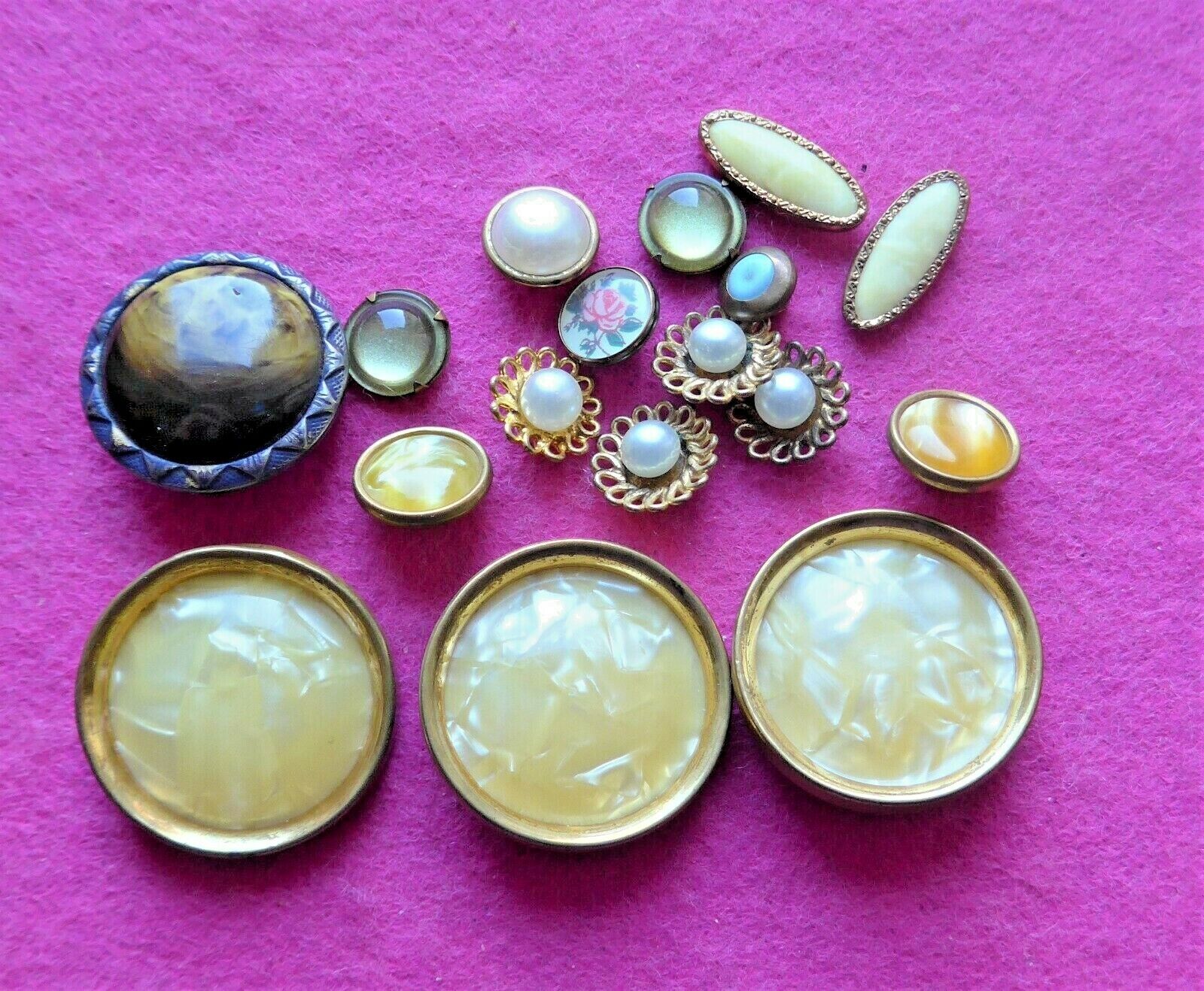 17 COLLECTABLE vintage METAL buttons with early plastic CELLULOID inlays (46)