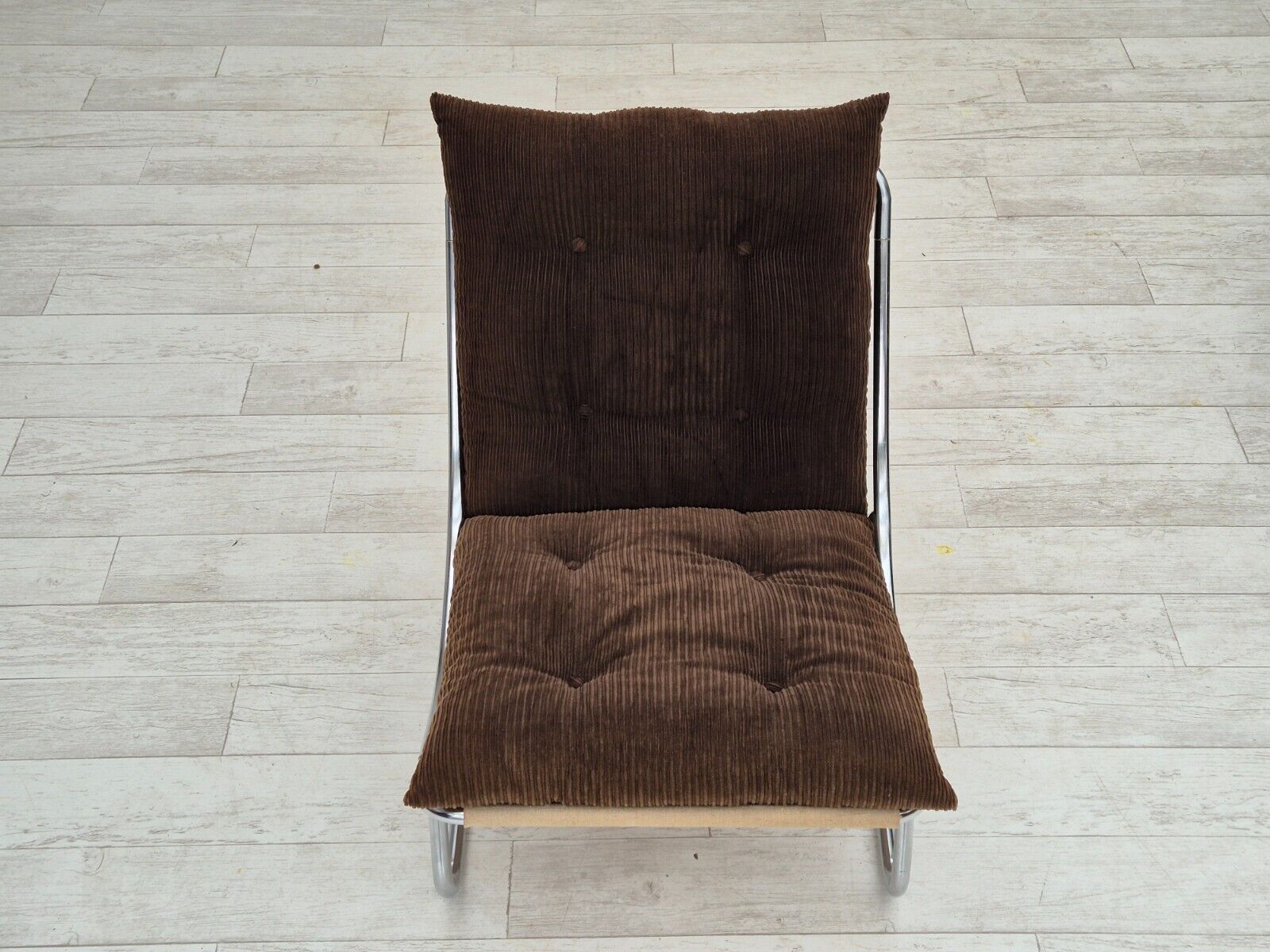 1970s British design by Peter Hoyte "Sling" lounge chair corduroy original