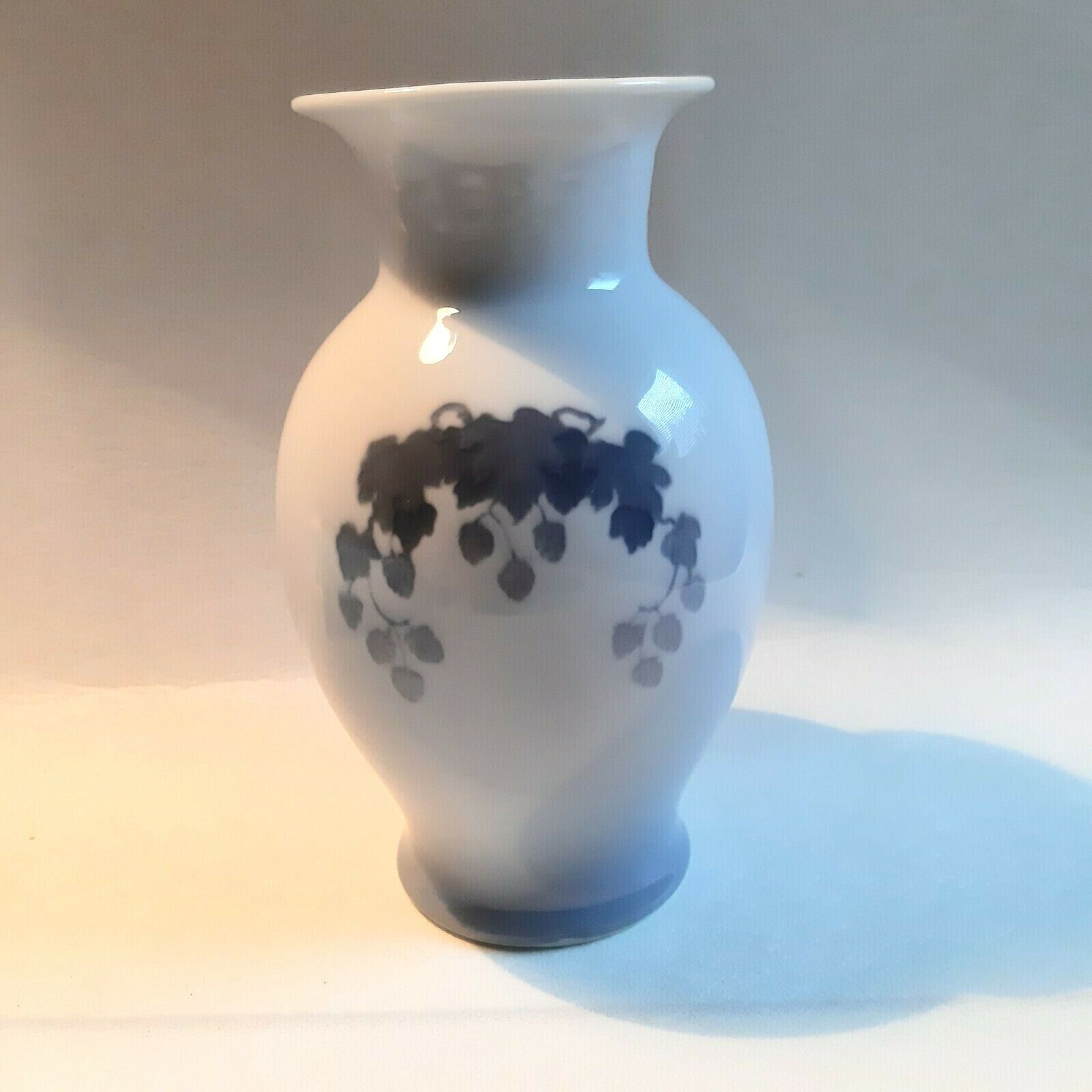 1929 VASE Rundskuedagen ROYAL COPENHAGEN Denmark Factory First