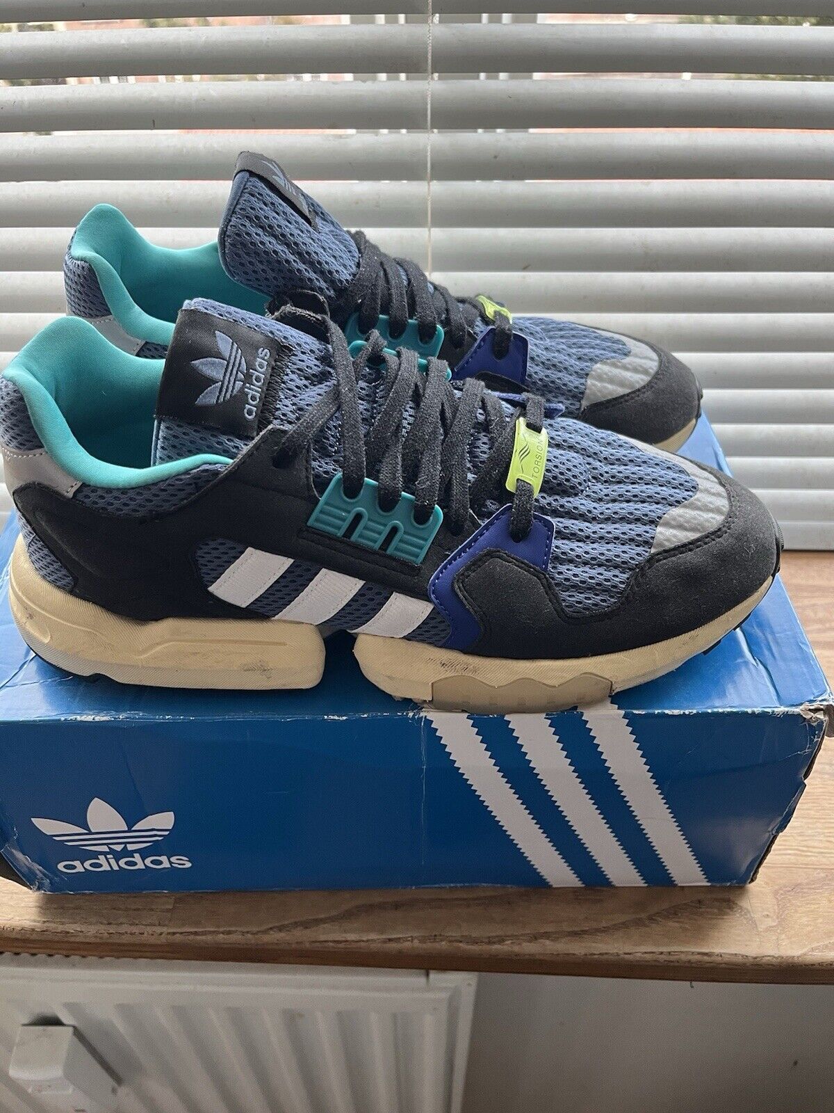 Men's adidas Originals ZX Torsion Lace up Cushioned Trainers. EE4796. SIZE US10.