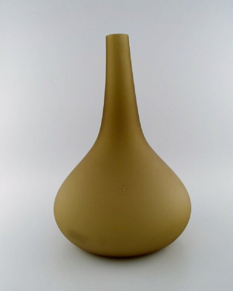 Salviati Murano Large teardrop-shaped vase in smoky mouth-blown art glass