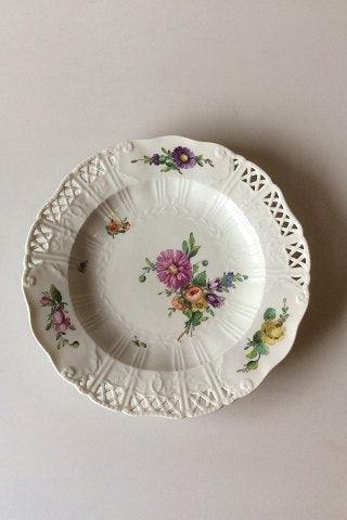 Royal Copenhagen Saxon Flower Dinner-/Fruit Plate Premium model with pierced