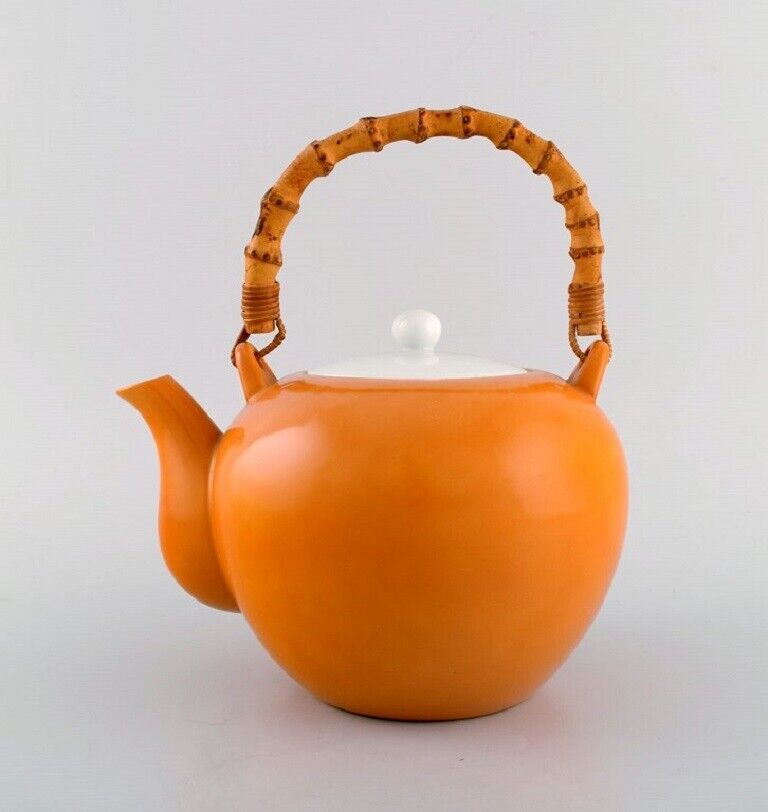 Kenji Fujita for Tackett Associates Porcelain teapot with bamboo handle