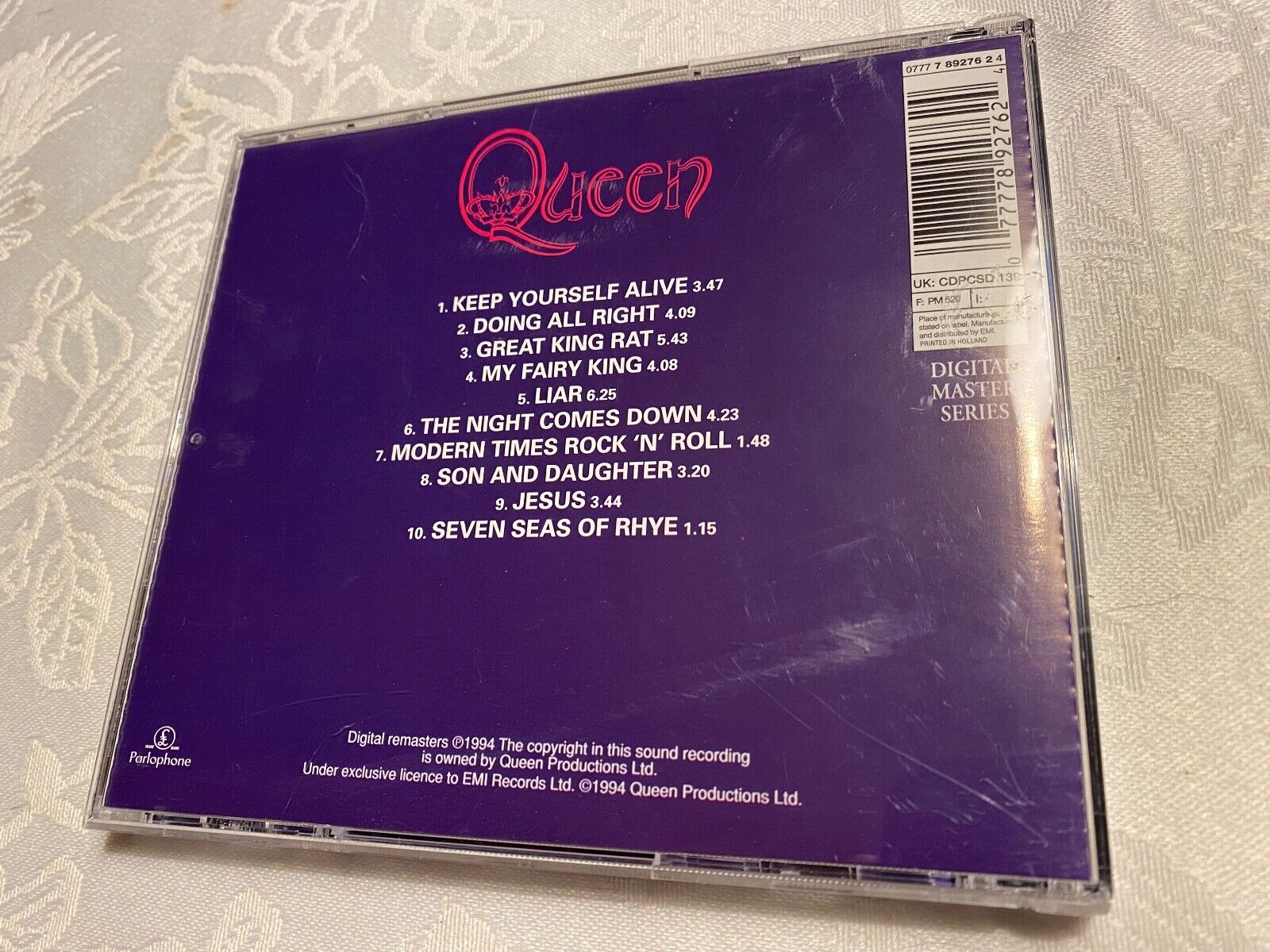 QUEEN "QUEEN" 1994 CD 10 TRACKS EMI RECORDS DIGITAL REMASTERED CD ALBUM RARE OOP