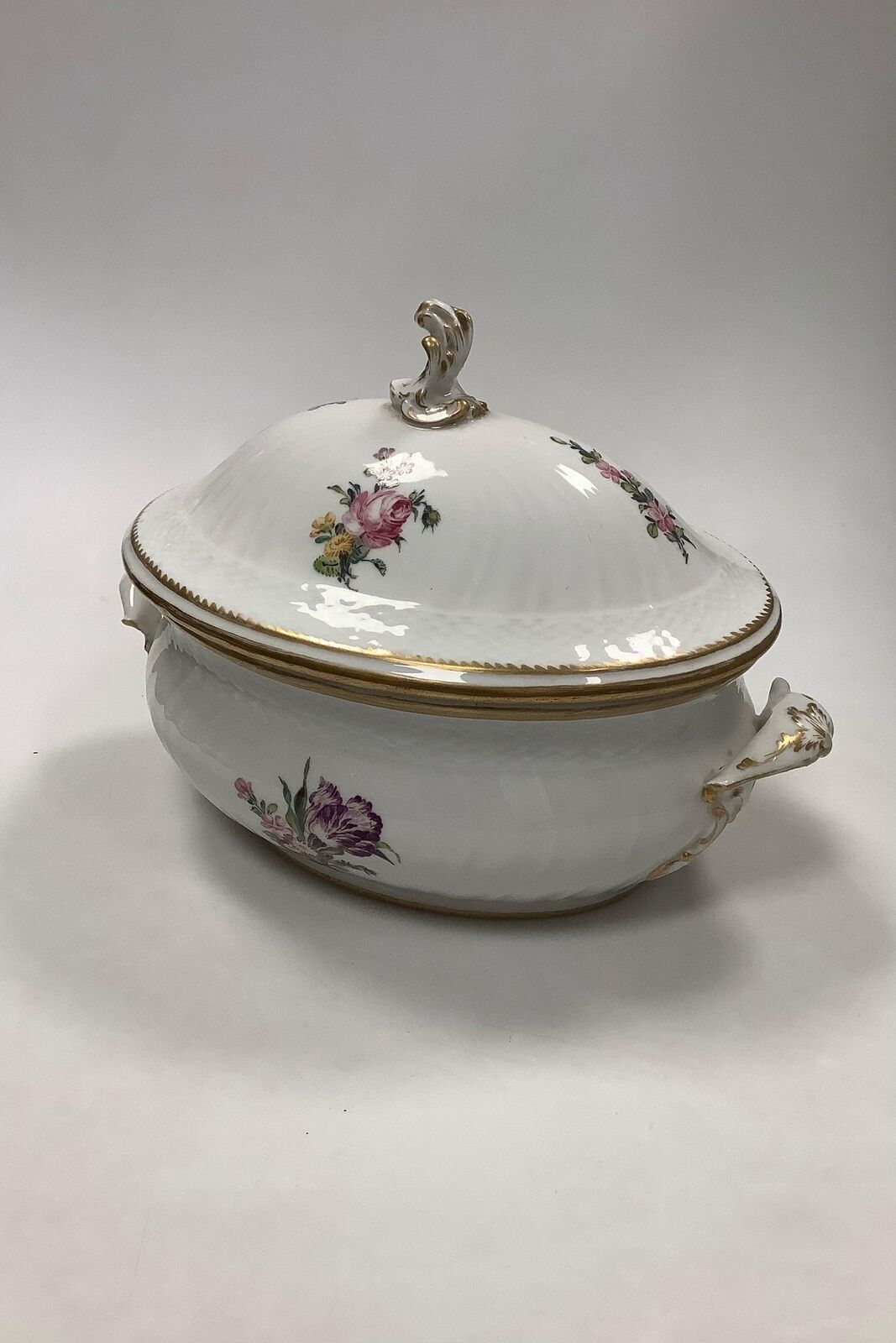 Royal Copenhagen Full Saxon Flower Tureen with handle