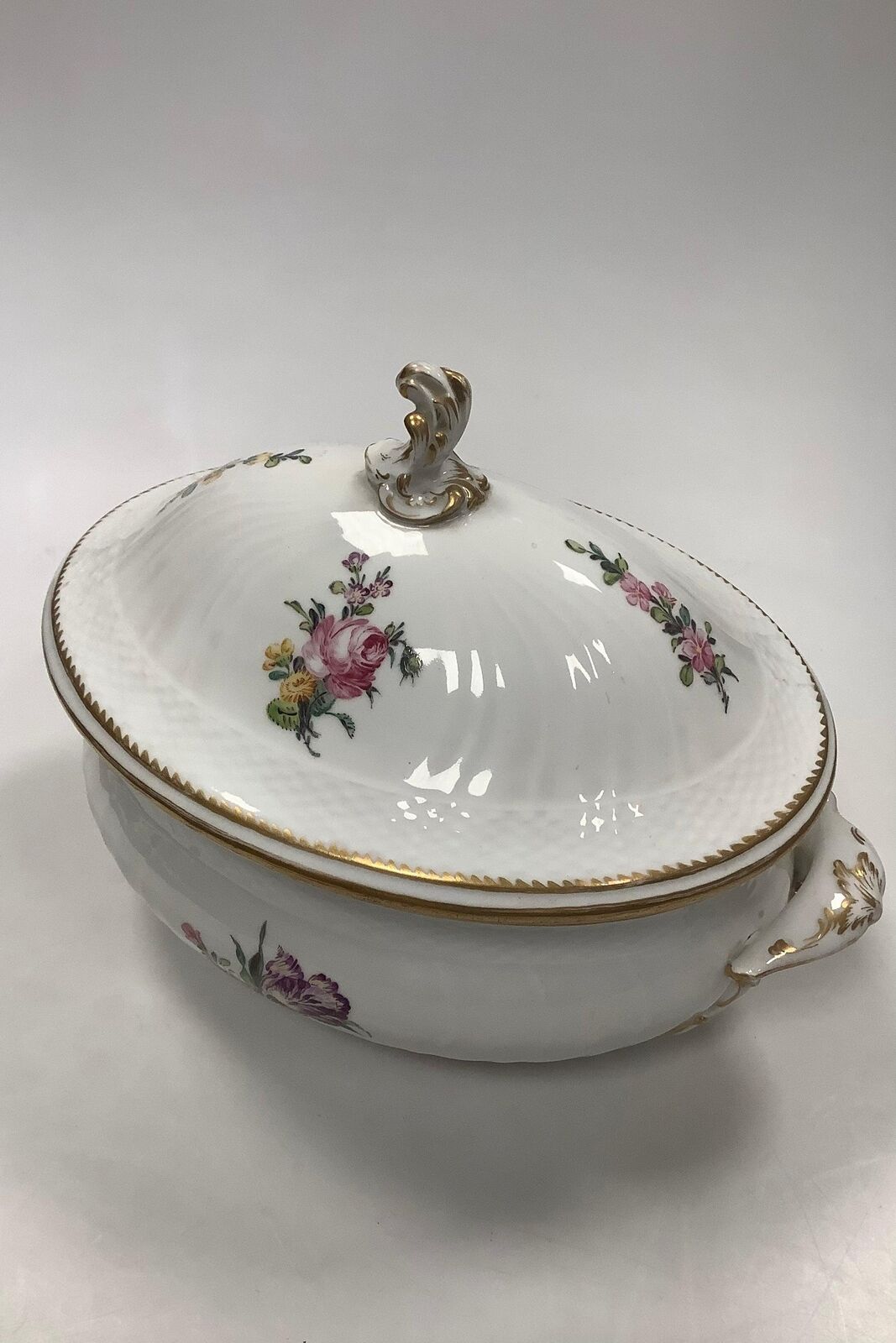 Royal Copenhagen Full Saxon Flower Tureen with handle