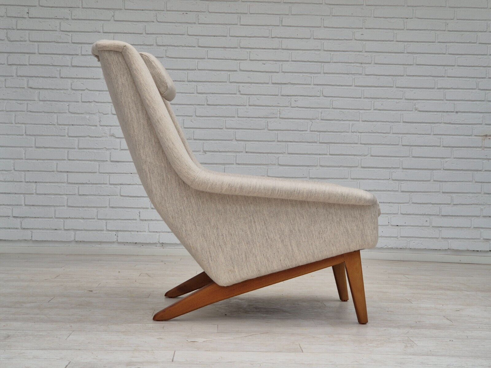 1970s Danish design by Folke Ohlsson chair model 4410 for Fritz Hansen