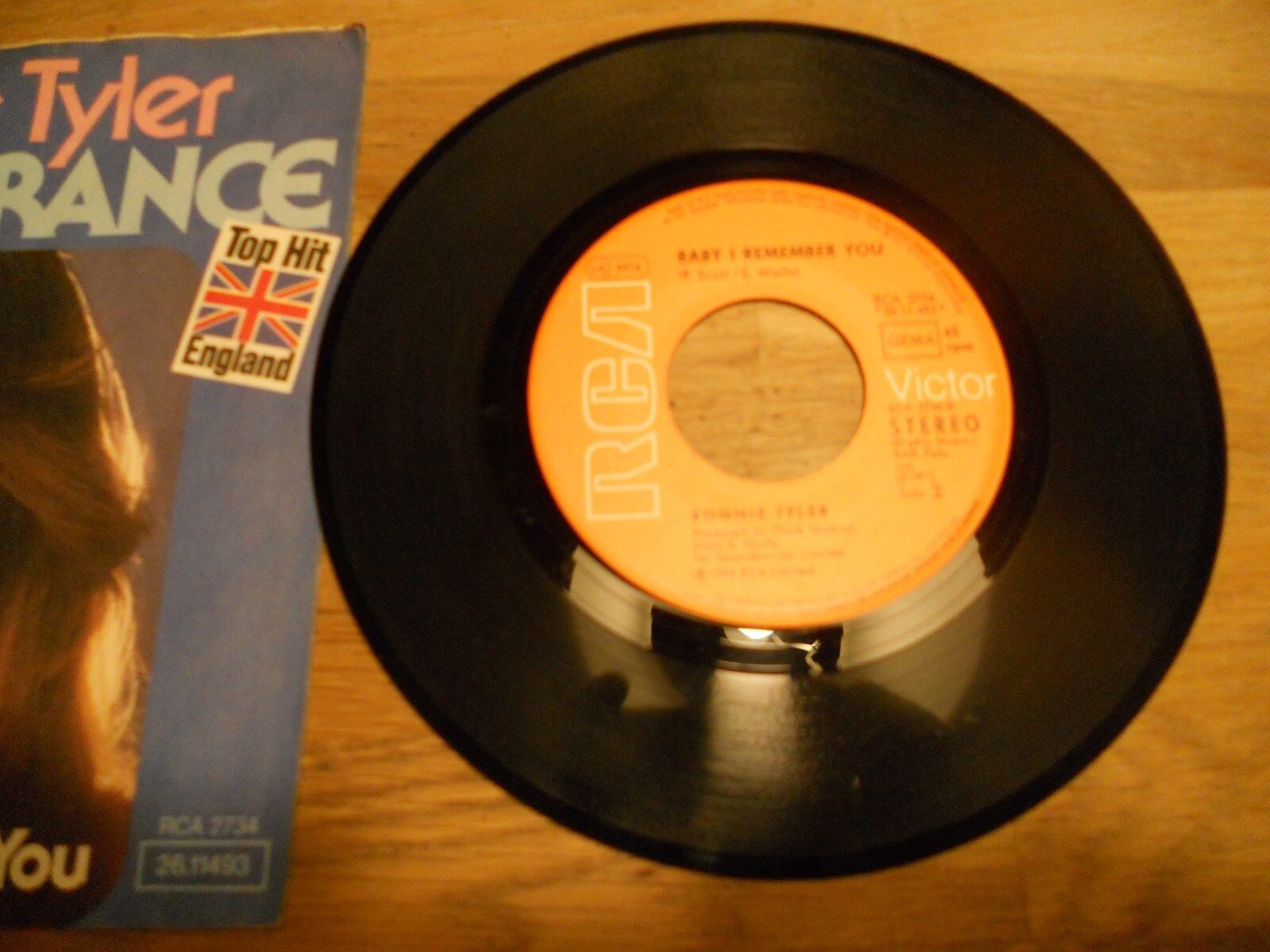 BONNIE TYLER "LOST IN FRANCE / BABY I REMEMBER YOU" RCA VICTOR RECORDS 1976 GEMA